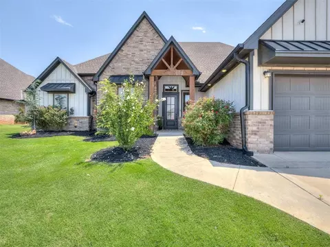 Exterior - 4844 Constitution Ln, Tuttle, OK 73089 photo 3 of 8