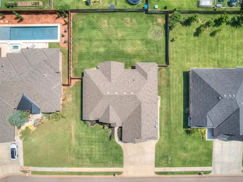 View/Area - 4844 Constitution Ln, Tuttle, OK 73089 photo 1 of 4