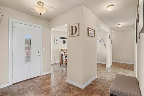 Entry Way - 3012 White Tail Dr, Altus, OK 73521 photo 1 of 1