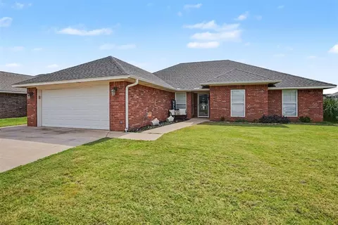 Exterior - 3012 White Tail Dr, Altus, OK 73521 photo 2 of 4