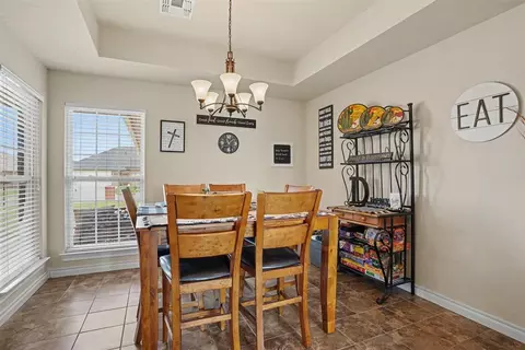 Dining - 3012 White Tail Dr, Altus, OK 73521 photo 1 of 3