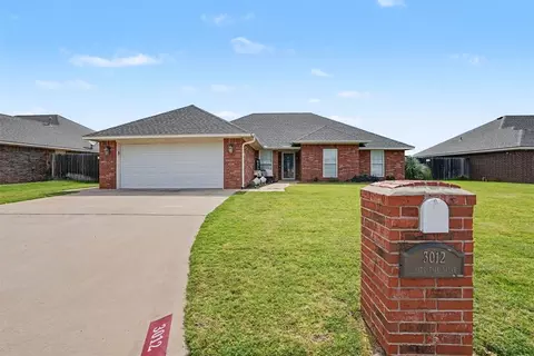Exterior - 3012 White Tail Dr, Altus, OK 73521 photo 1 of 4