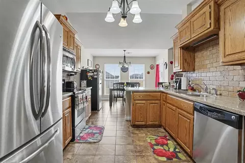 Kitchen - 3012 White Tail Dr, Altus, OK 73521 photo 3 of 3
