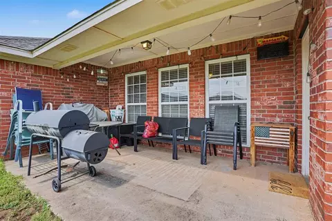 Exterior - 3012 White Tail Dr, Altus, OK 73521 photo 3 of 4