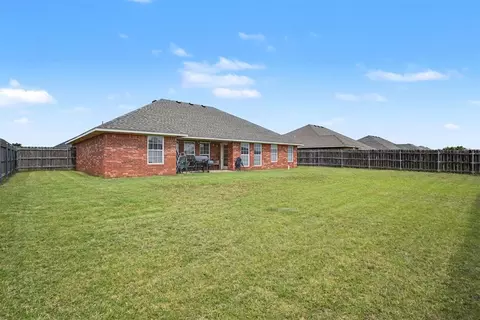 Exterior - 3012 White Tail Dr, Altus, OK 73521 photo 4 of 4