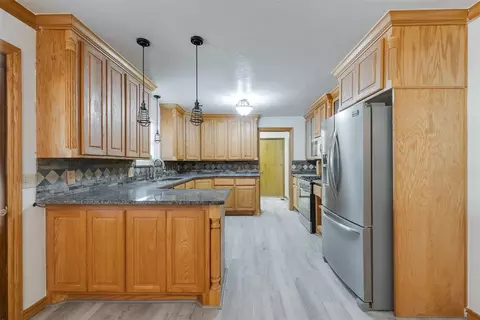 Kitchen - 1001 S Sara Rd, Tuttle, OK 73089 photo 1 of 3