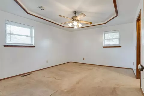 Bedroom - 1001 S Sara Rd, Tuttle, OK 73089 photo 3 of 4