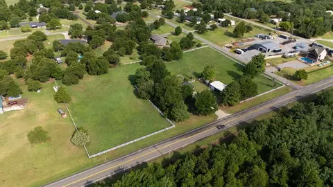View/Area - 1001 S Sara Rd, Tuttle, OK 73089 photo 5 of 5