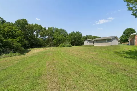 Exterior - 8010 E Maguire Rd, Noble, OK 73068 photo 7 of 7