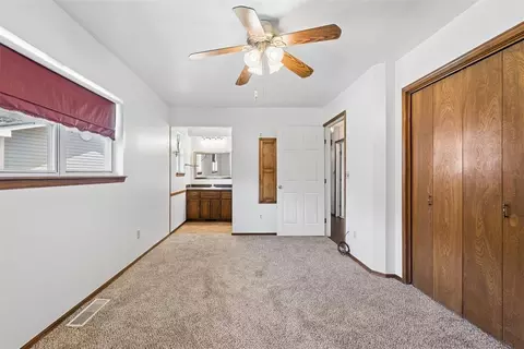 Bedroom - 8010 E Maguire Rd, Noble, OK 73068 photo 2 of 10