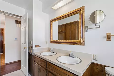 Bath - 8010 E Maguire Rd, Noble, OK 73068 photo 4 of 6
