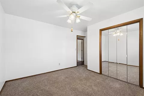 Bedroom - 8010 E Maguire Rd, Noble, OK 73068 photo 9 of 10