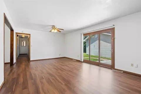 Living - 8010 E Maguire Rd, Noble, OK 73068 photo 3 of 7