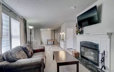 Living - 13709 Chaparral Rd, Norman, OK 73026 photo 3 of 4