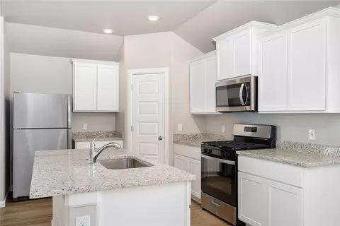 721 Luna Way, Tuttle, OK 73089 photo 2