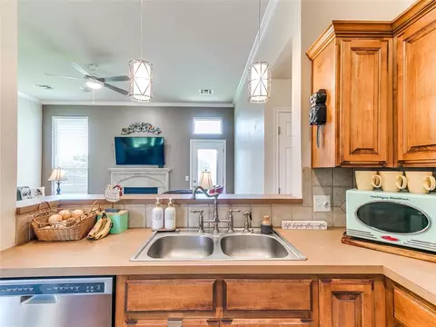 2420 Arbor Dr, Norman, OK 73071 photo 12