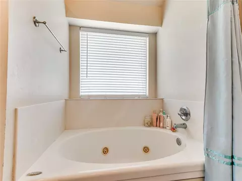 2420 Arbor Dr, Norman, OK 73071 photo 19