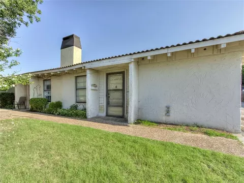 7107 NW 16th St, Bethany, OK 73008