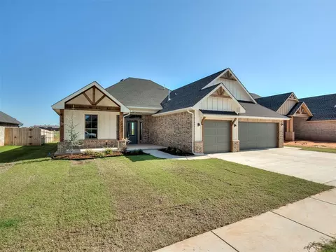 10433 SW 50th St, Mustang, OK 73064