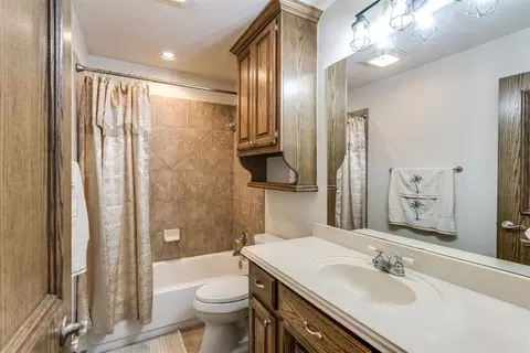 Bath - 7212 Jacob Pl, Tuttle, OK 73089 photo 6 of 6