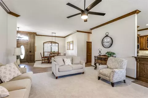 Living - 7212 Jacob Pl, Tuttle, OK 73089 photo 2 of 3