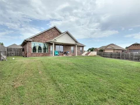 Exterior - 20764 Frontier Pl, Harrah, OK 73045 photo 6 of 6