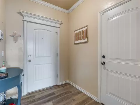 Entry Way - 20764 Frontier Pl, Harrah, OK 73045 photo 1 of 2