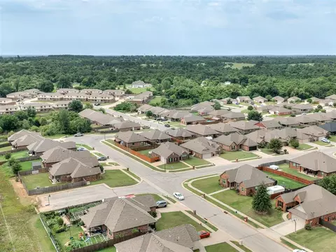 View/Area - 20764 Frontier Pl, Harrah, OK 73045 photo 1 of 7