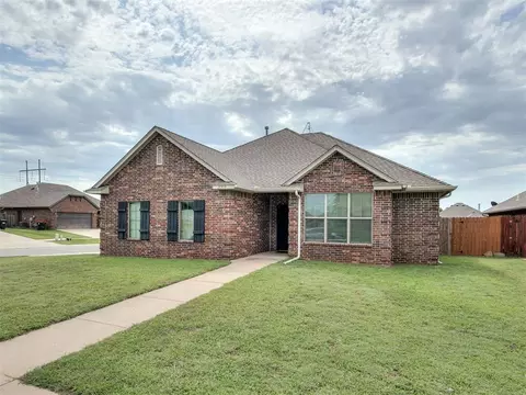Exterior - 20764 Frontier Pl, Harrah, OK 73045 photo 2 of 6