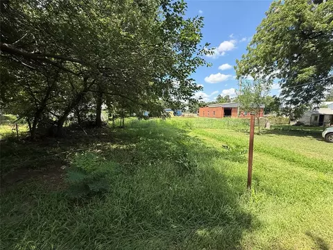 Exterior - 108 W Lee St, Coyle, OK 73027 photo 9 of 10