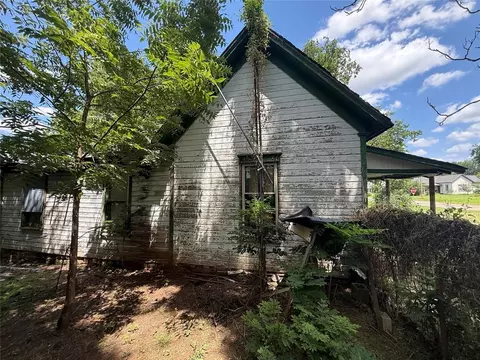 Exterior - 108 W Lee St, Coyle, OK 73027 photo 7 of 10