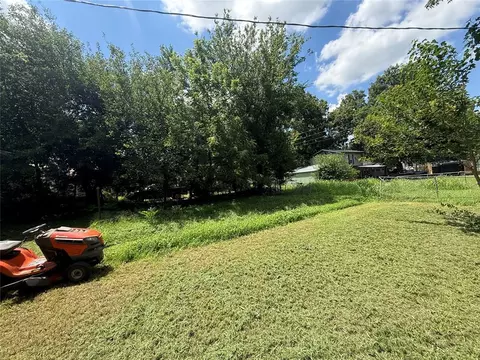 Exterior - 108 W Lee St, Coyle, OK 73027 photo 2 of 10