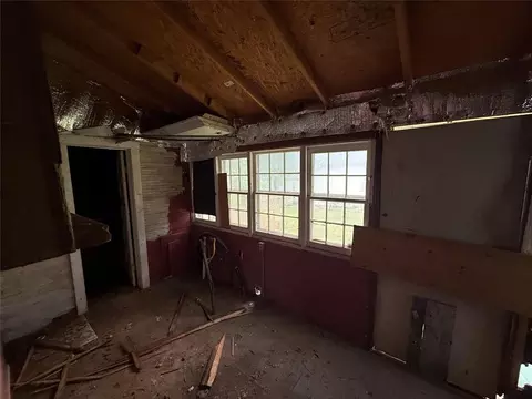 Entry Way - 108 W Lee St, Coyle, OK 73027 photo 3 of 5