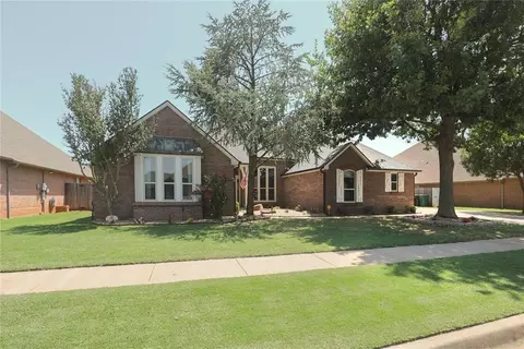 9412 SW 32nd Ter, Oklahoma City, OK 73179