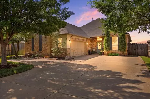900 NW 194th Ter, Edmond, OK 73012