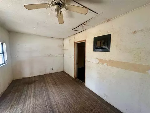 Bedroom - 323 W 3rd St, Watonga, OK 73772 photo 1 of 4