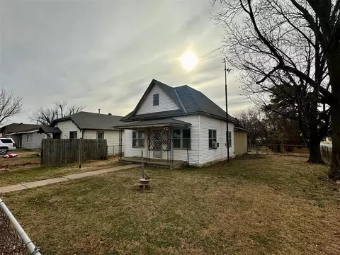 Other - 323 W 3rd St, Watonga, OK 73772 photo 3 of 7