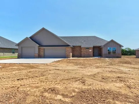 4009 Wagon Dr, Stillwater, OK 74074