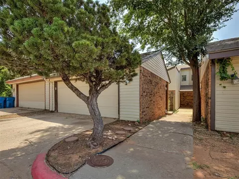 426 Sundance Ln, Edmond, OK 73034