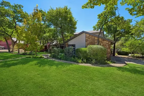 1620 Fox Hollow Rdg, Oklahoma City, OK 73131
