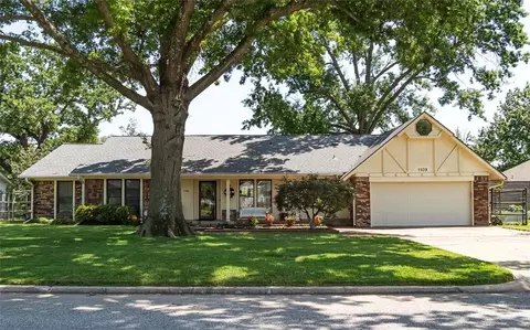 1109 W Sherwood Ln, Broken Arrow, OK 74011