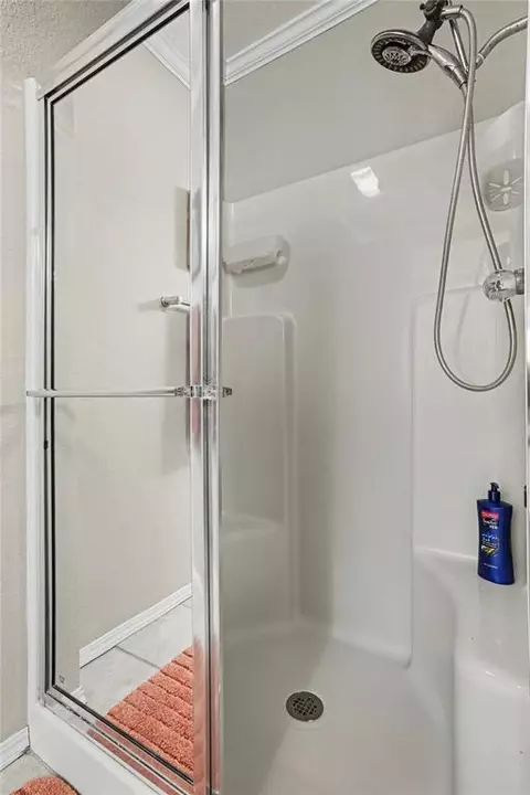 Bath - 308 Val Verde St, Altus, OK 73521 photo 7 of 8