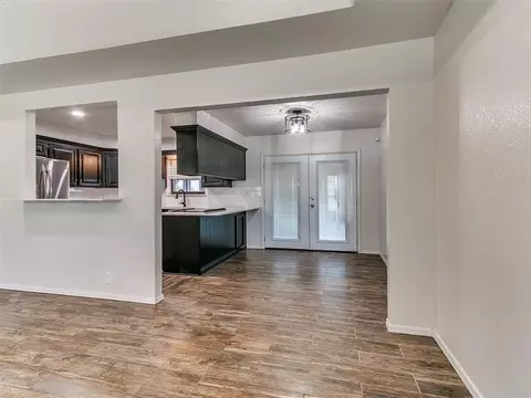 Entry Way - 2007 Ensey Ter, Mustang, OK 73064 photo 1 of 2