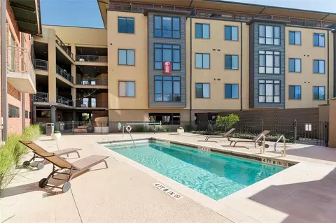 Exterior - 401 E Boyd St #307, Norman, OK 73069 photo 4 of 9
