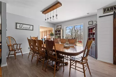 Dining - 9482 Daves Dr, Davis, OK 73030 photo 2 of 2