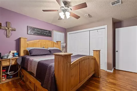 Bedroom - 9482 Daves Dr, Davis, OK 73030 photo 3 of 3
