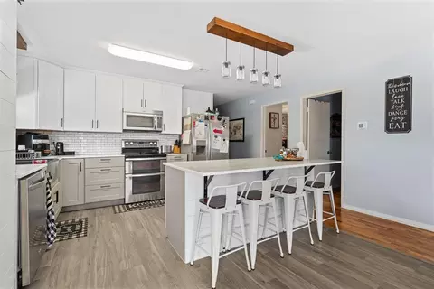 Kitchen - 9482 Daves Dr, Davis, OK 73030 photo 4 of 5