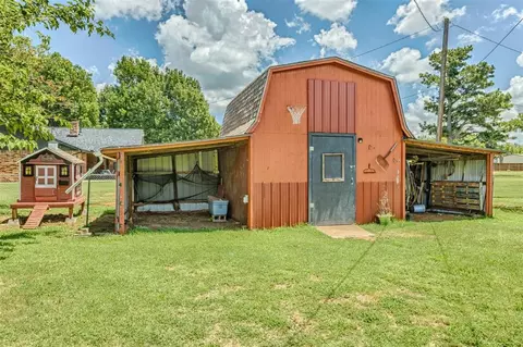 Exterior - 708 E Lea Ter, Mustang, OK 73064 photo 7 of 7