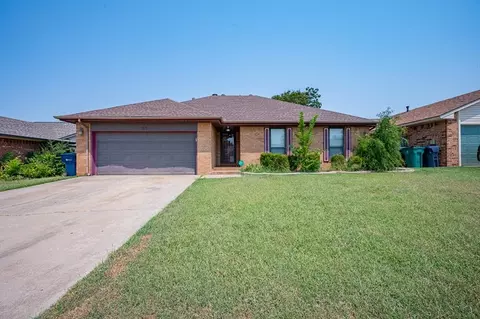 813 Wandering Way, Oklahoma City, OK 73170