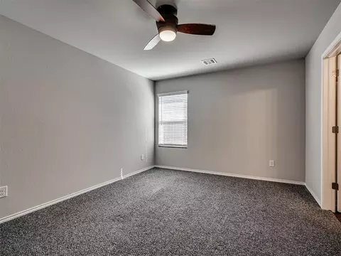 Bedroom - 5320 Nicole Dr, Tuttle, OK 73089 photo 3 of 8